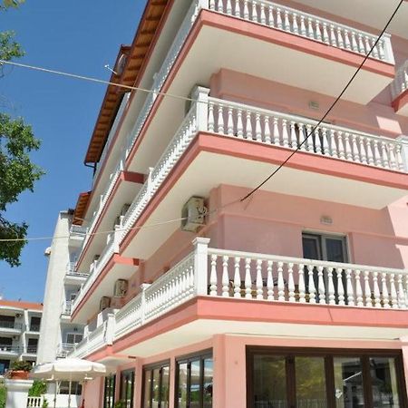 Hotel Louiza Paralia Katerinis Bagian luar foto