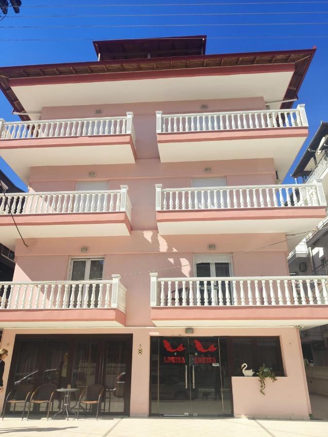 Hotel Louiza Paralia Katerinis Bagian luar foto