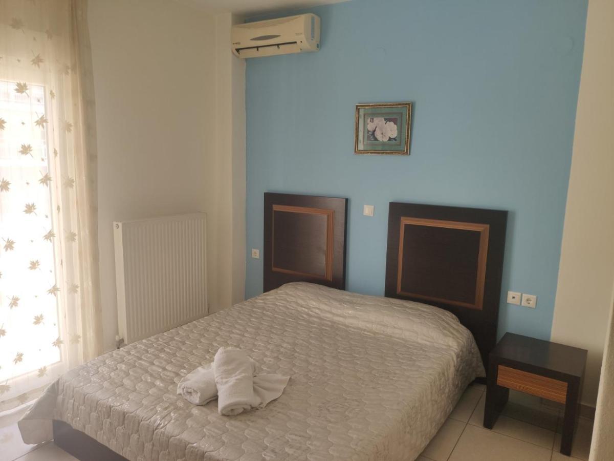 Hotel Louiza Paralia Katerinis Bagian luar foto