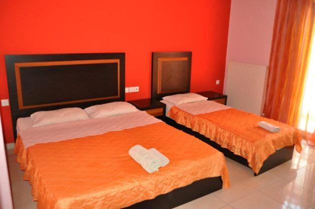Hotel Louiza Paralia Katerinis Bagian luar foto